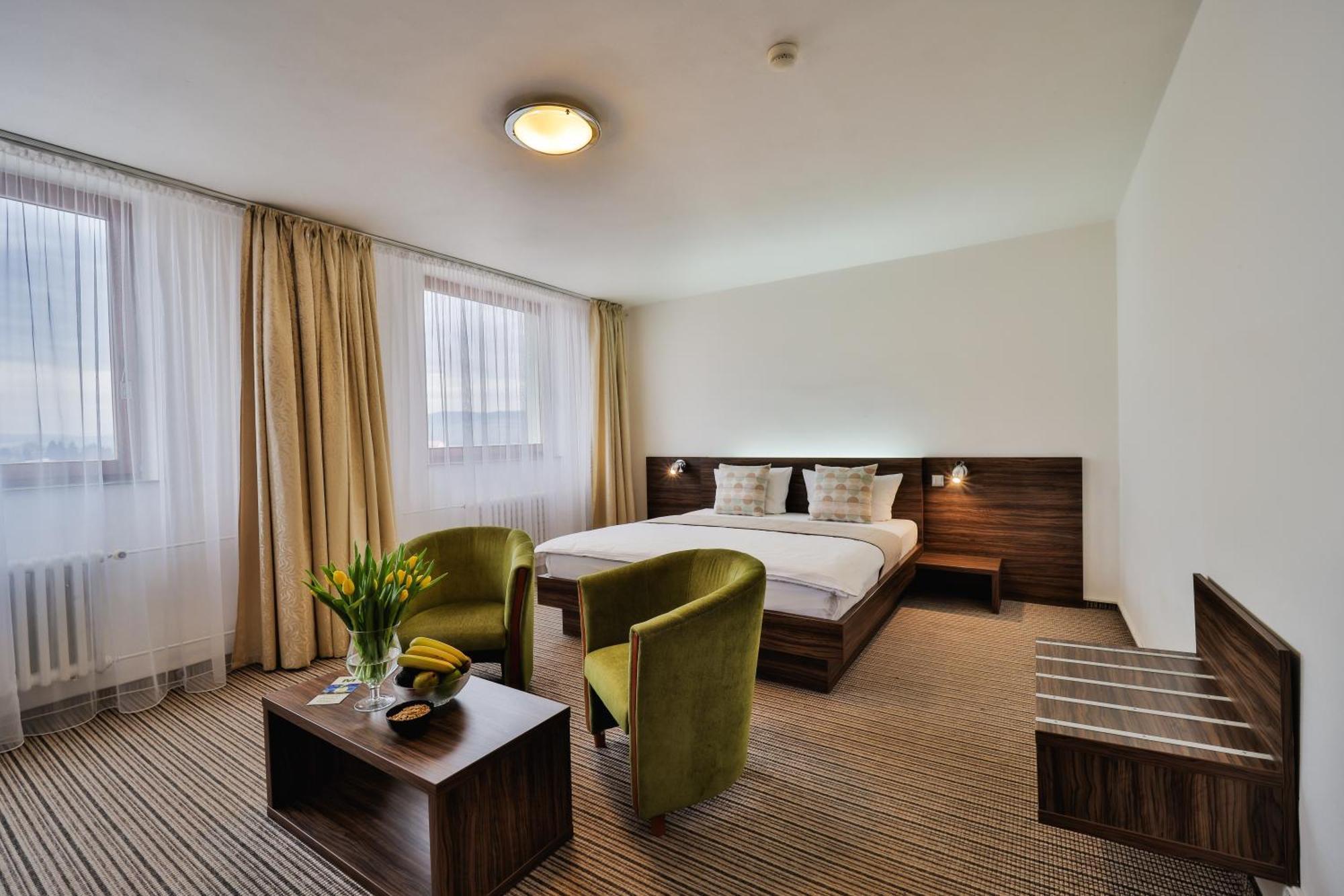 Hotel Metropol Spišská Nová Ves Exterior foto