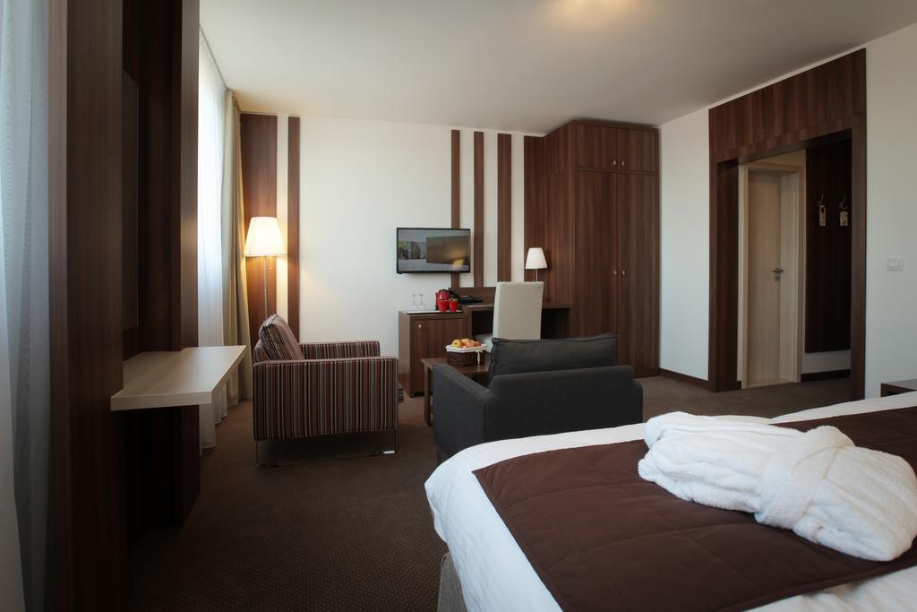 Hotel Metropol Spišská Nová Ves Cameră foto