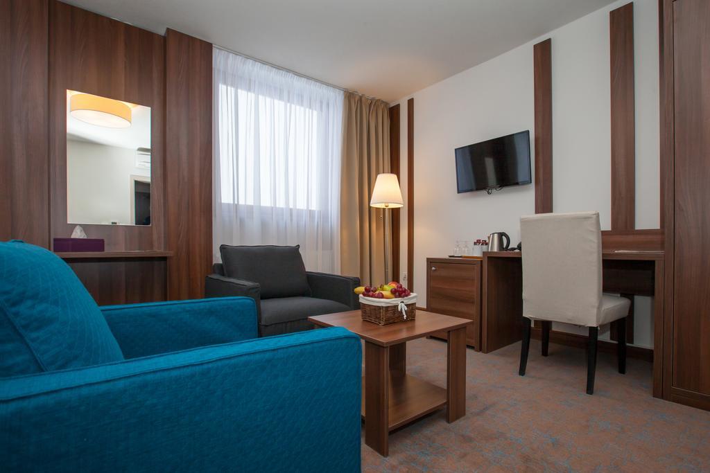 Hotel Metropol Spišská Nová Ves Exterior foto