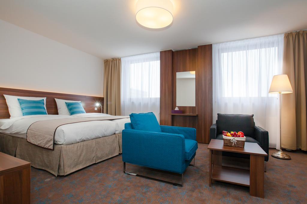 Hotel Metropol Spišská Nová Ves Exterior foto