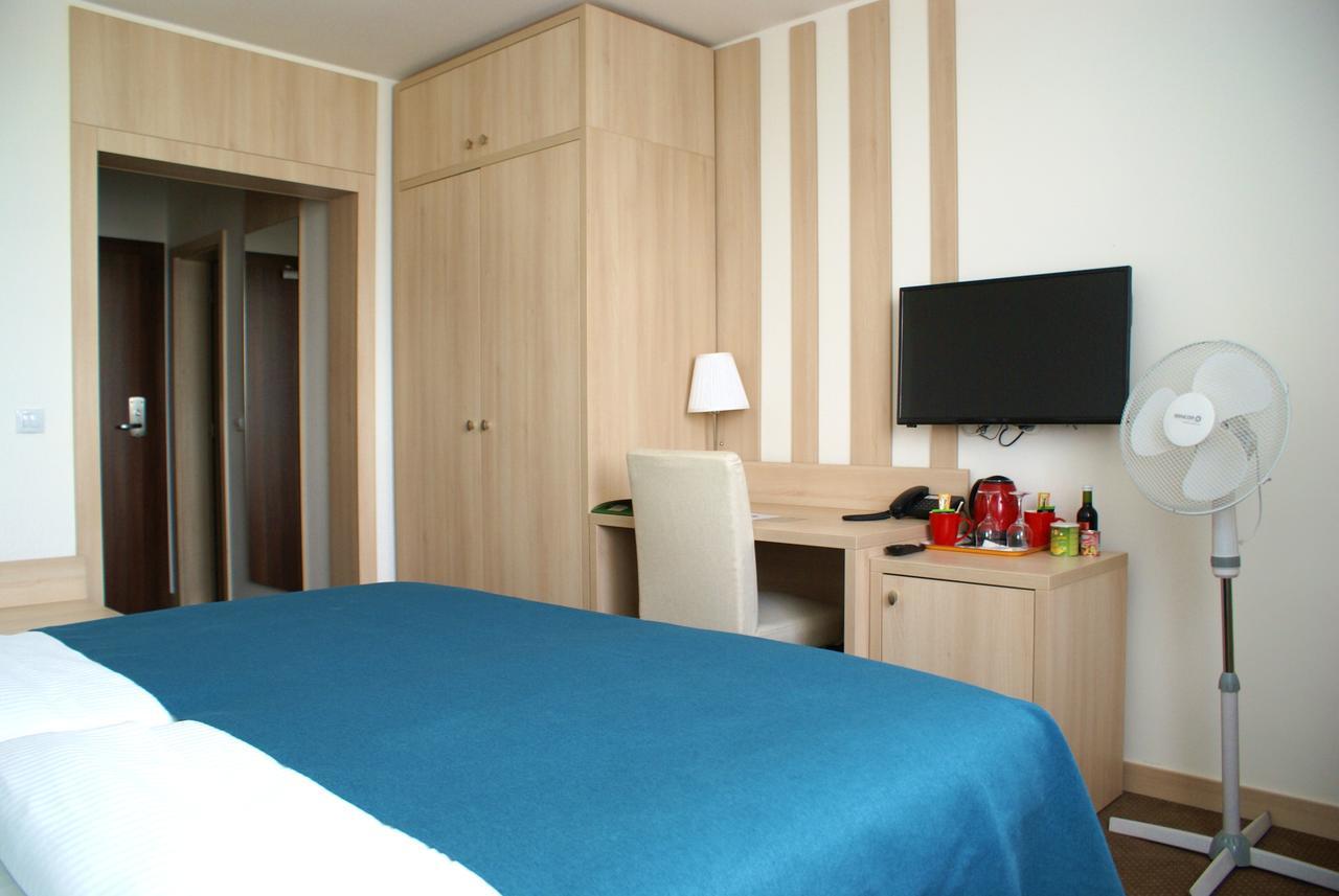 Hotel Metropol Spišská Nová Ves Exterior foto